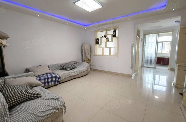 光岳花园南临 巡防大队 三居可按揭 小高层低公摊 随时看房