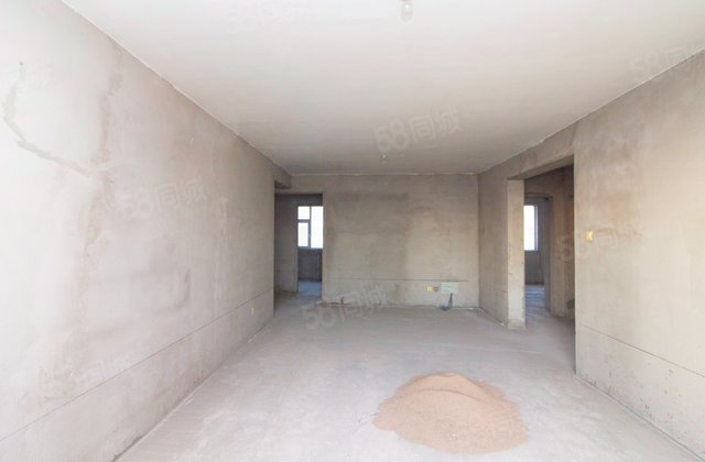 汇丰国际住宅小区3室2厅141.97㎡130万二手房图片