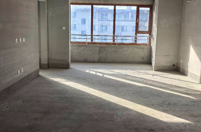 和园3室2厅143.8㎡115万二手房图片