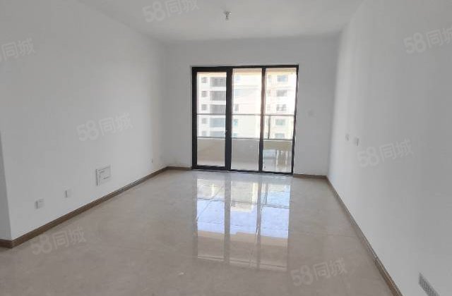 旅游度假区 满二 小三居 双卫生间 高楼层采光充足 南北通透