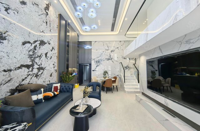 新景天湖广场4室2厅97.5㎡488万二手房图片