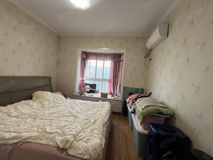 兴丽城C区3室2厅2卫131.21㎡南北52.8万