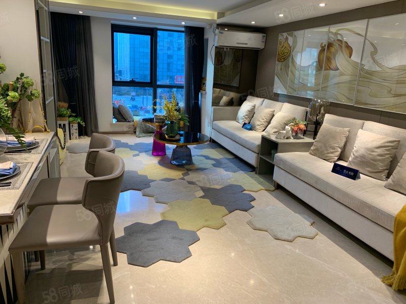 大东二环内网红loft单价4700买即送国瑞熙悦