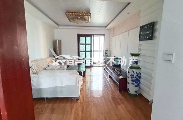 银珠广场3室2厅126㎡96万二手房图片