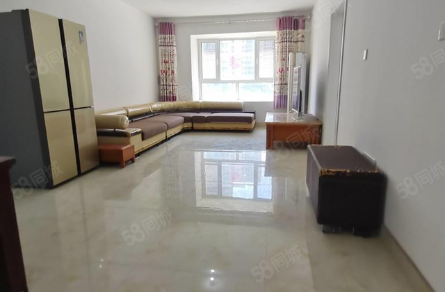 新东方龙湾在水一方 南北通透 电梯房 满二 97平 诚心出售