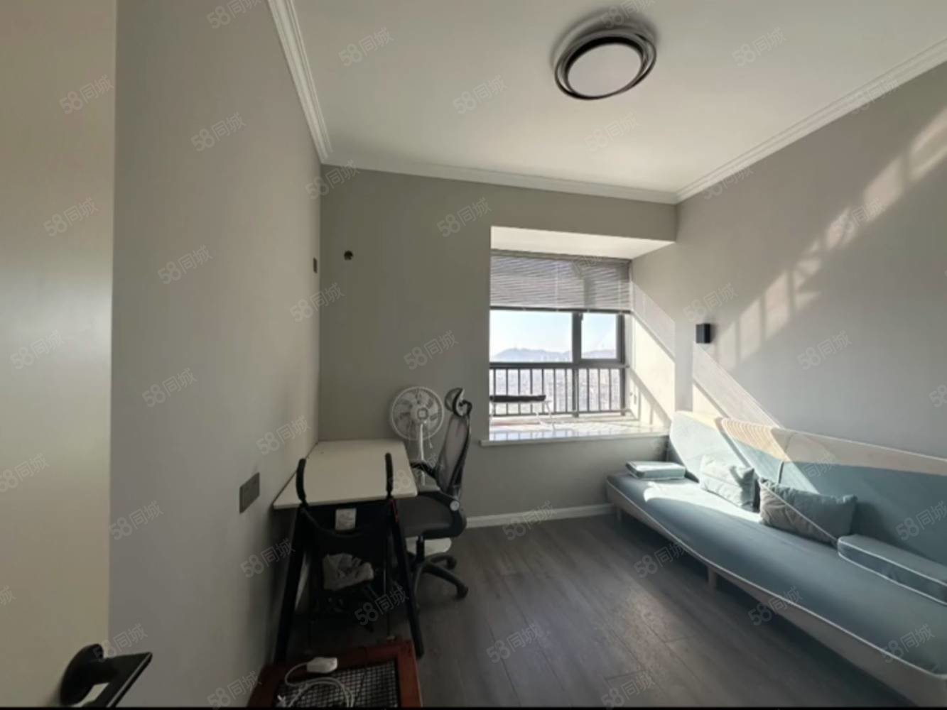 壹品首府3室2厅1卫109㎡南北53万