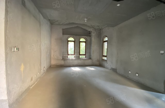 江北水镇(别墅) 围合别墅 院子面积300平 免大税 有钥匙