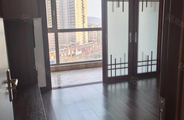 丽景美厦3室2厅136.78㎡76万二手房图片