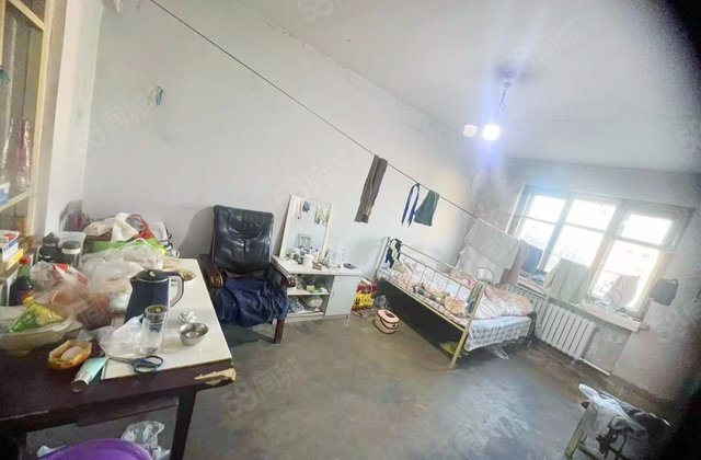 田地街126号小区2室1厅50㎡24.5万二手房图片