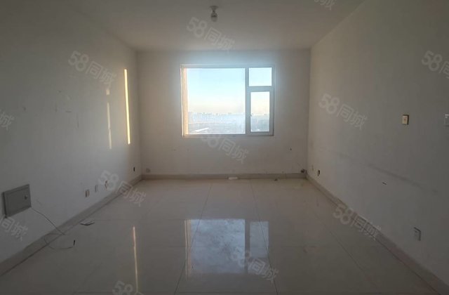 昌庭万豪电梯中层三叶草南北通透免大税