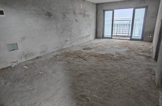 东方法苑3室2厅126㎡68万二手房图片