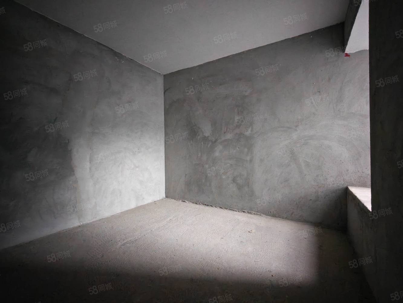 常隆花园2室2厅1卫82㎡南北38.8万