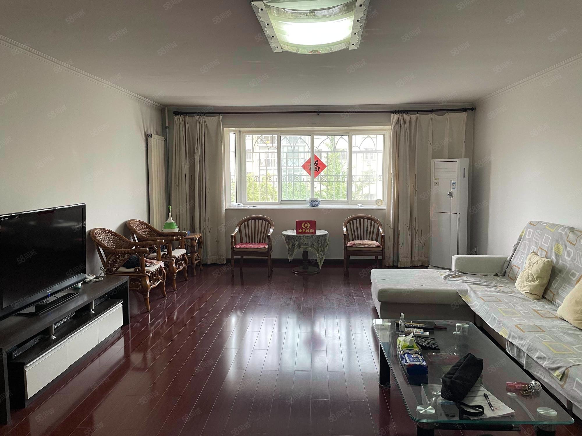 京溪小區(qū)3室2廳2衛(wèi)136.88㎡南北88萬