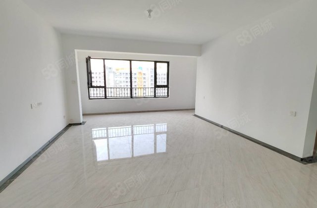 小高层洋房 新房现房 走一手 正常贷款 水城印象旁 四室两厅