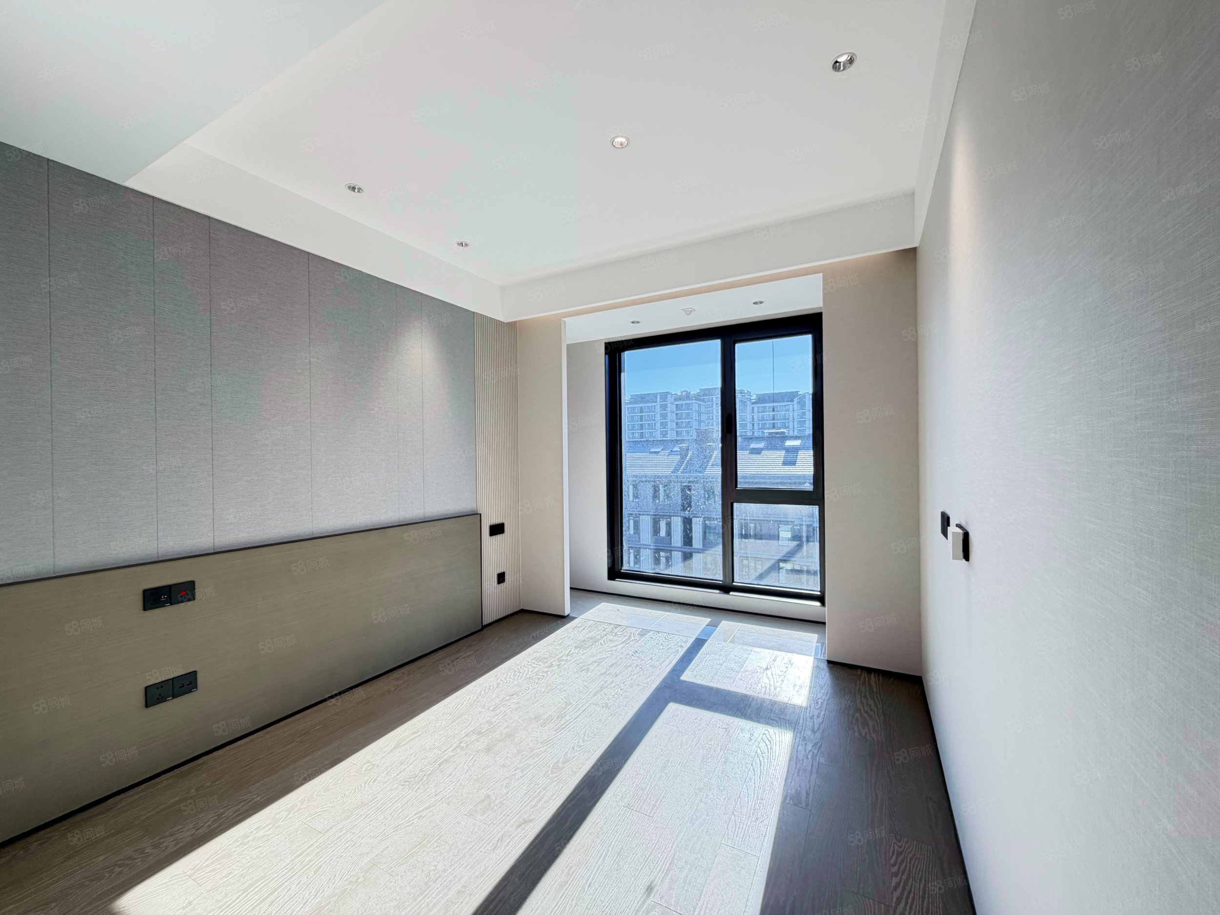 中建宸園4室2廳3衛(wèi)170㎡南北1520萬