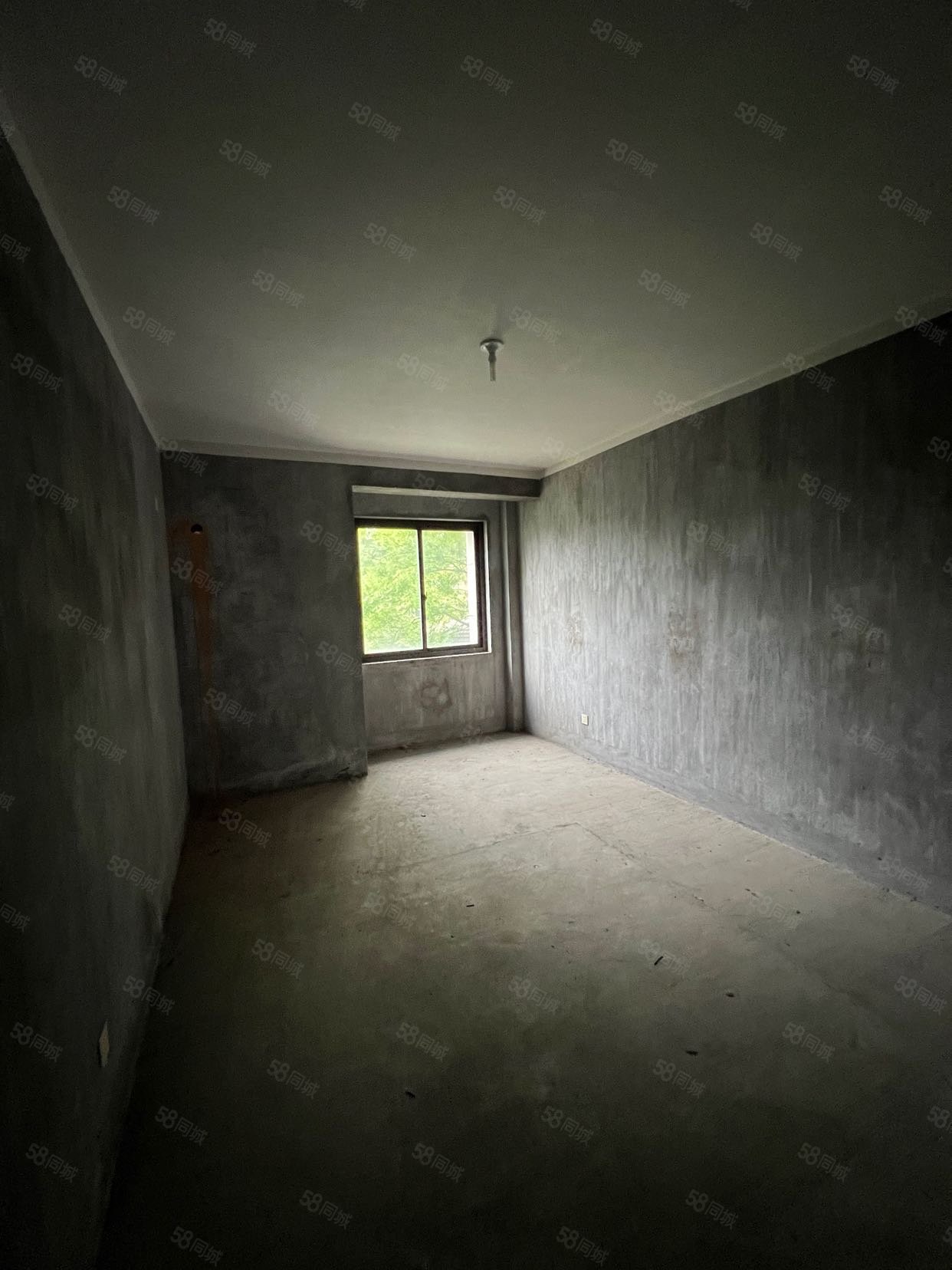 九润公馆2室2厅2卫127.05㎡东西100万