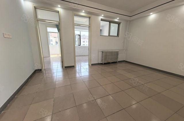 龙山南区 高楼层视野无遮挡 近医院 商品房 南北通透