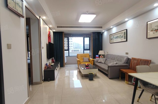 民生一号院  有车位地下室  家具家电 免大税  可按揭