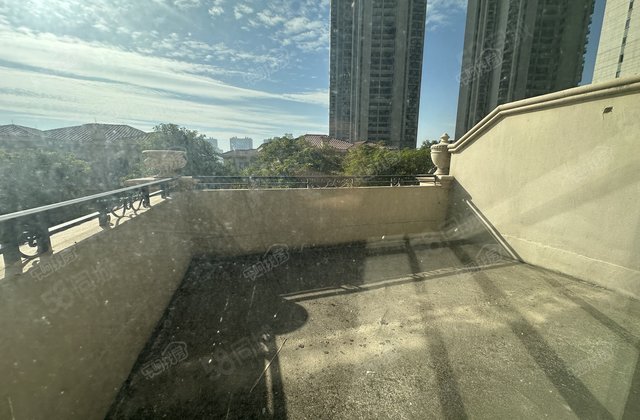 恒大御龙天峰(别墅)5室2厅206.66㎡580万二手房图片