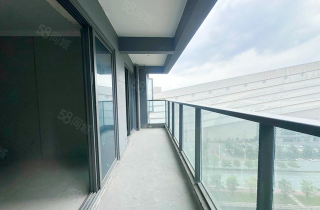 广州融创文旅城3室2厅98.47㎡188万二手房图片