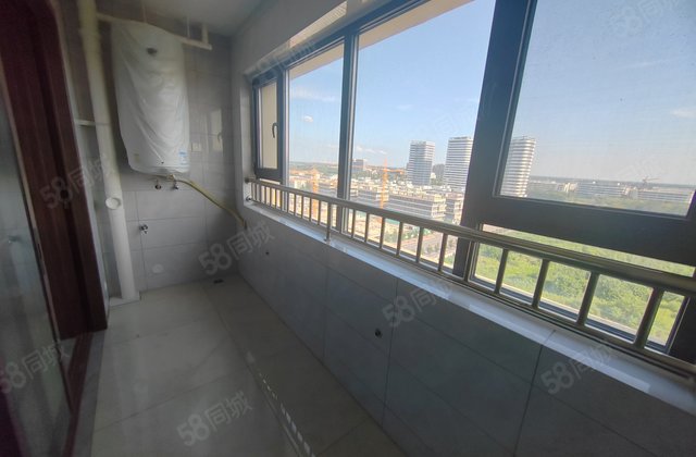 急售!三叶草双卫!东边户!赠车储!包大税!东文轩!九州嘉苑!