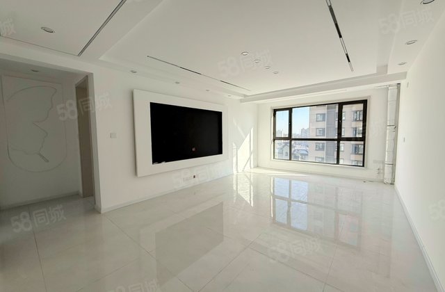 金山壹号3室2厅126㎡84.9万二手房图片