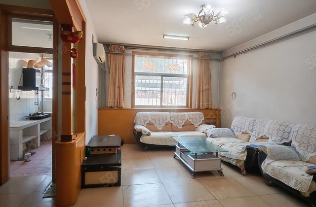 东昌总校三中建委家属院一楼停车方便