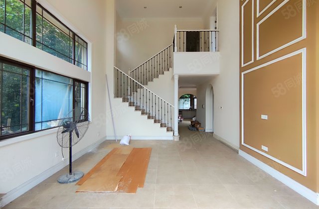 保利贝多芬庄园3室2厅182.24㎡520万二手房图片