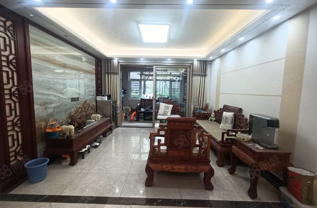 市中心 东昌路大润发 君奕府 附近 四叶草户型 带车位储藏室