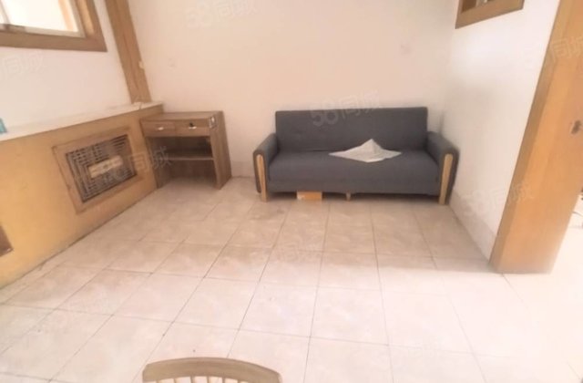 文轩总校，老一中，电业局四院 龙山花园 停车方便，免大税