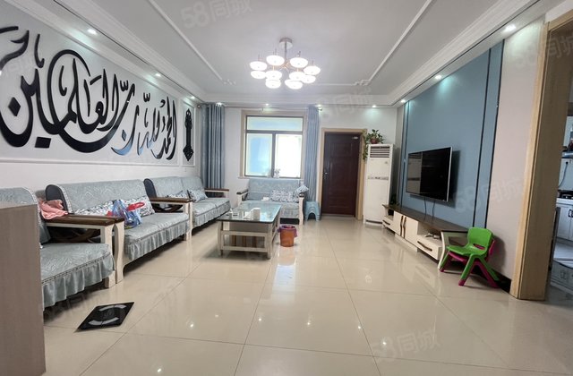 香江 医疗配套成熟 双卫格局 中间好楼层 产权清晰 有电梯