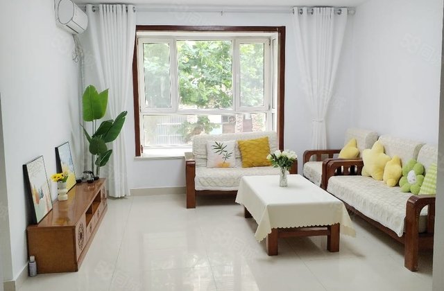 区政府附近 翡翠城 步梯房 低公摊得房率高 三室朝阳户型好