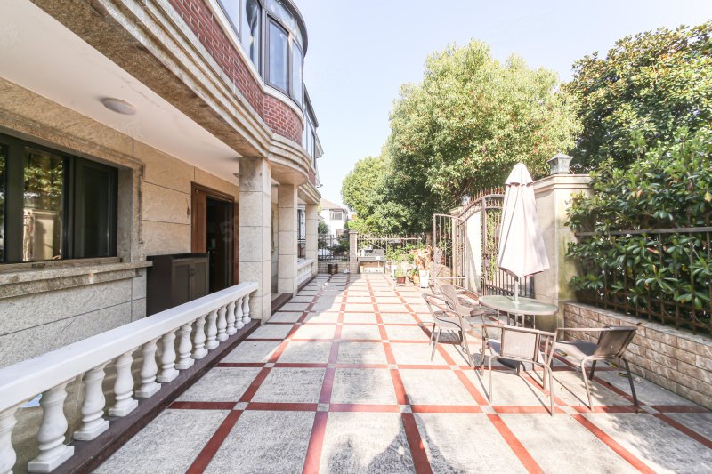 5室2厅 朝南 简单装修 满五 住房 楼层好,宝宸花园-上海58同城