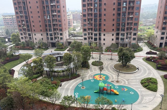 天嘉翰廷4室2厅128.54㎡76.8万二手房图片