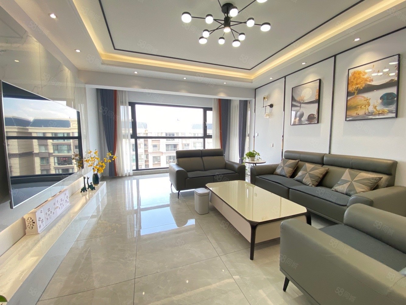 精装修像样板房一样带产权车位拎包入住