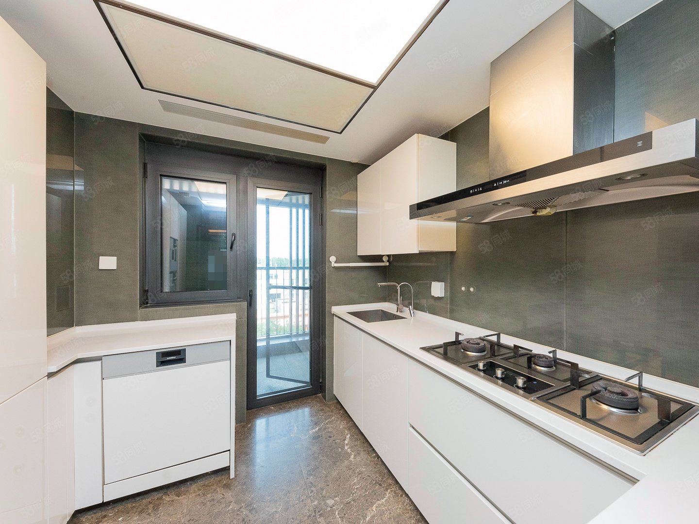 萬柳書院3室2廳2衛(wèi)218.38㎡南北5900萬