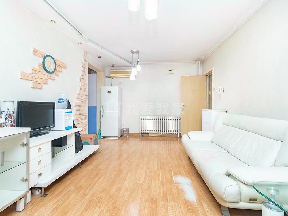 潘家園南里2室1廳1衛(wèi)88.02㎡東南400萬