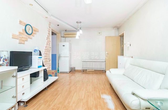 潘家園南里2室1廳1衛(wèi)88.02㎡東南400萬