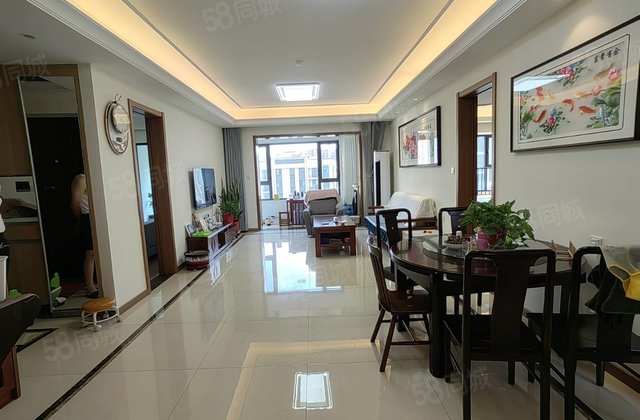 洋房！开发区次新房带车位储藏室 ，一梯两户，随时可以看房