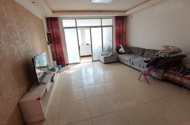 急售~金城小区~电梯洋房~4室2厅~免大税~送车库~客厅朝阳