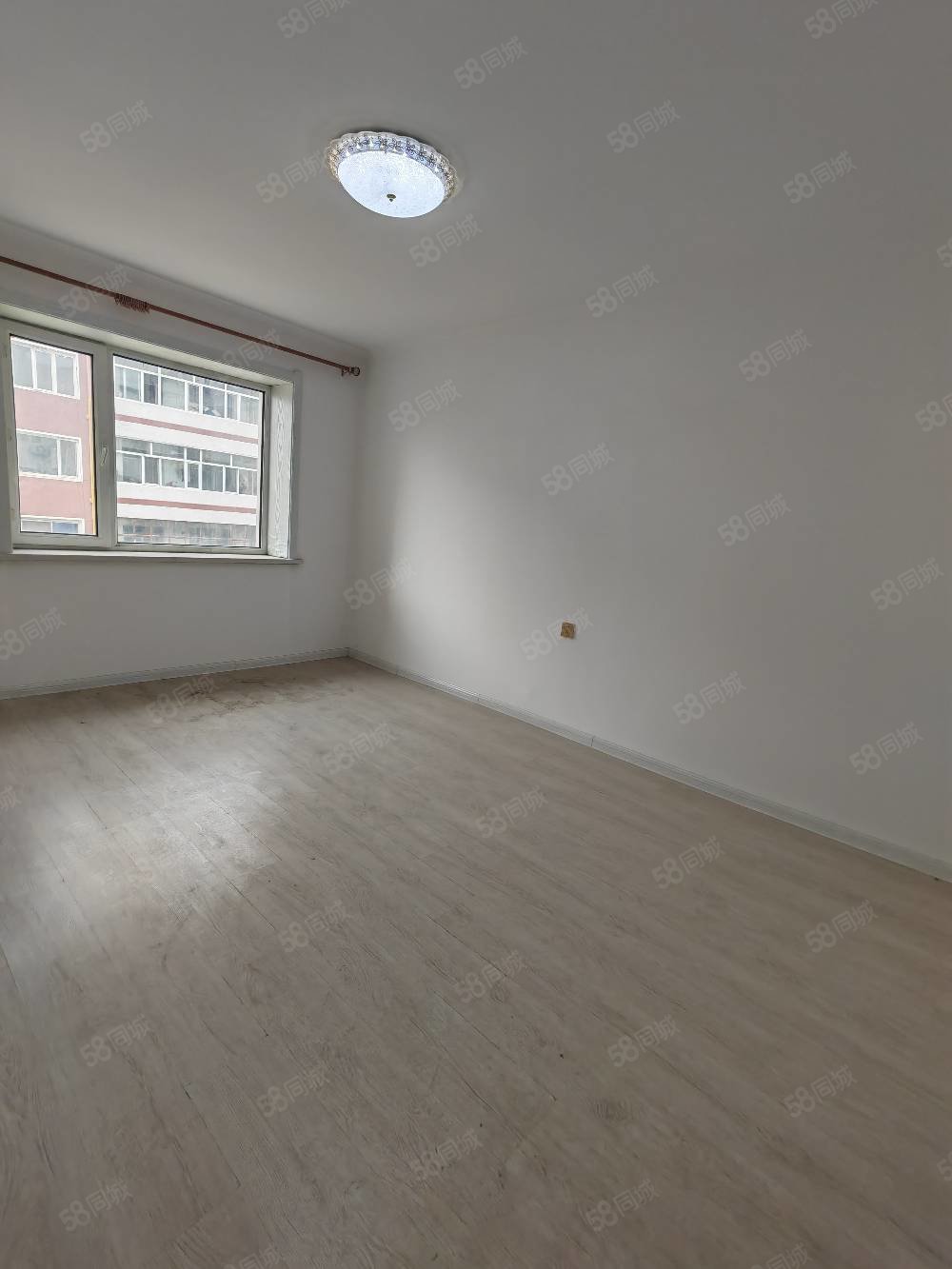 工商局小区3室1厅1卫78.23㎡东西12.5万