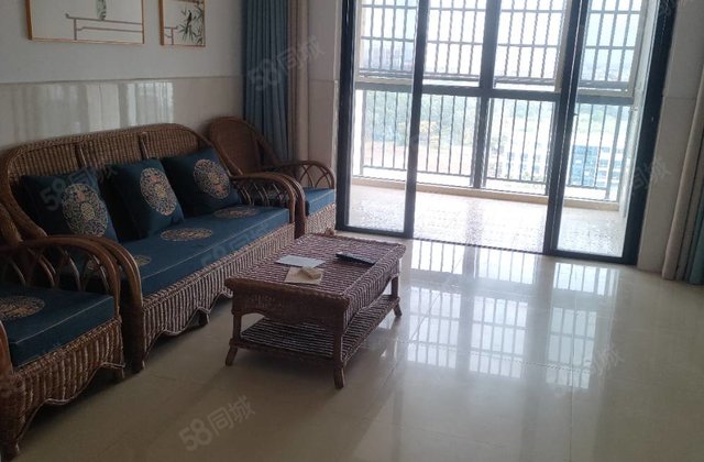 东方蓝城一号3室1厅83㎡69万二手房图片