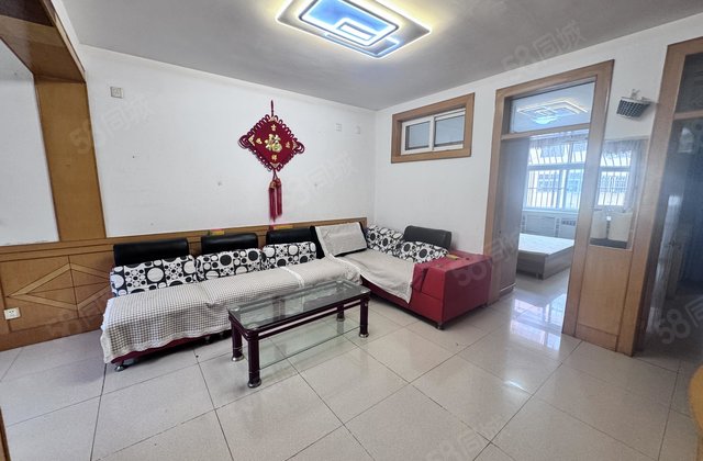 铁路安民小区 停车方便 南北通透 中间楼层 近医院 产权清晰