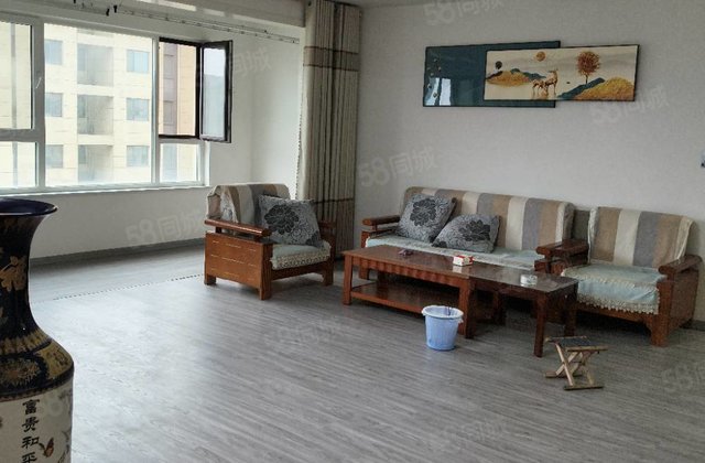 乾宏诚园3室2厅131㎡65万二手房图片
