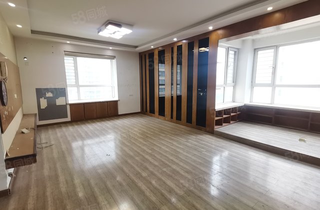 东昌东校，东边户，送车储，免大税，急售东昌丽都小高层