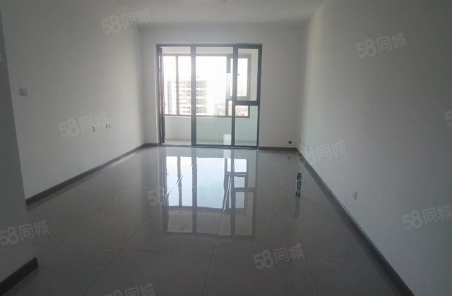 带车位新房未住边户三室两厅