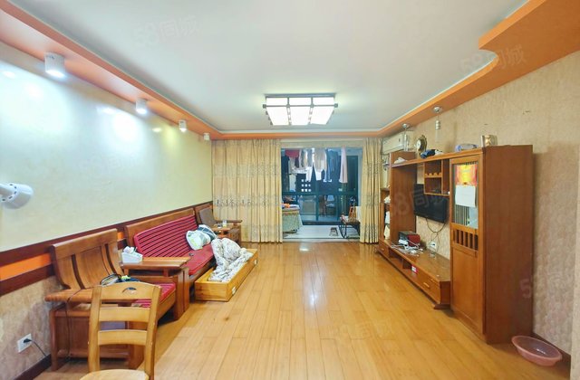 共和世家3室2厅125.38㎡150万二手房图片