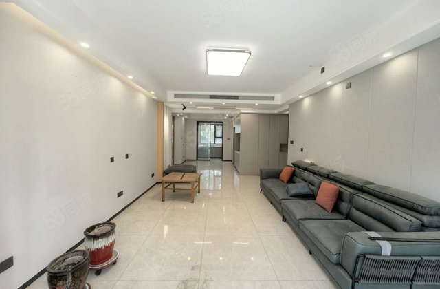 急售房源 新出一楼带院 精装修正规四室 价格好聊