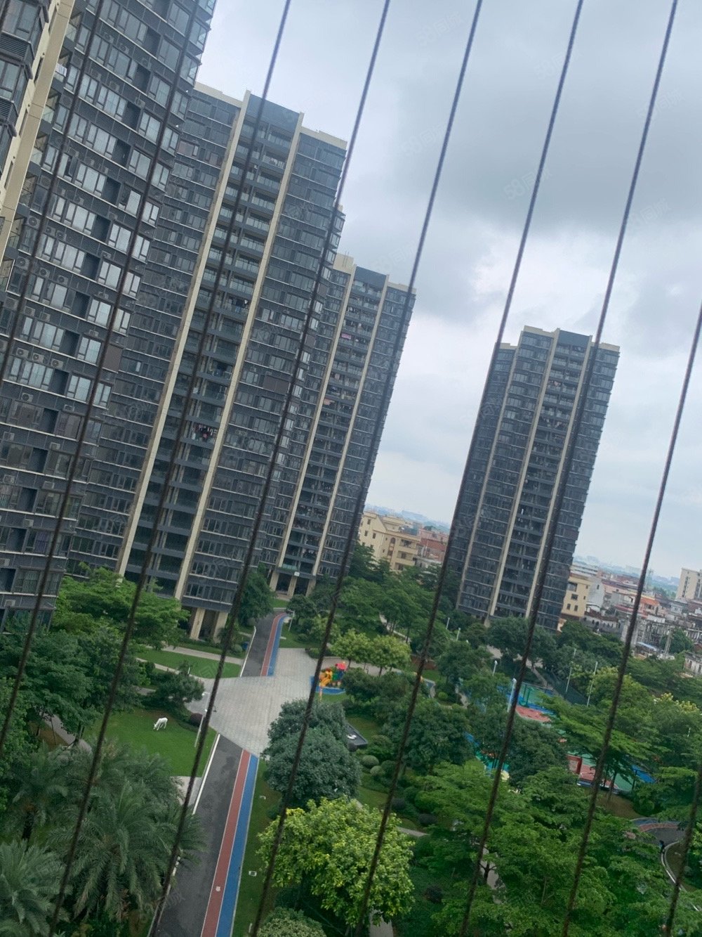 碧桂园松湖珑悦4室2厅2卫125.07㎡南北335万