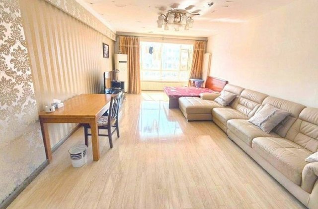 临河风景3室2厅134.74㎡73.5万二手房图片